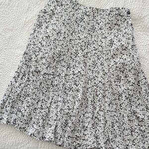Liz Claiborne Black and White Floral A-Line Skirt
